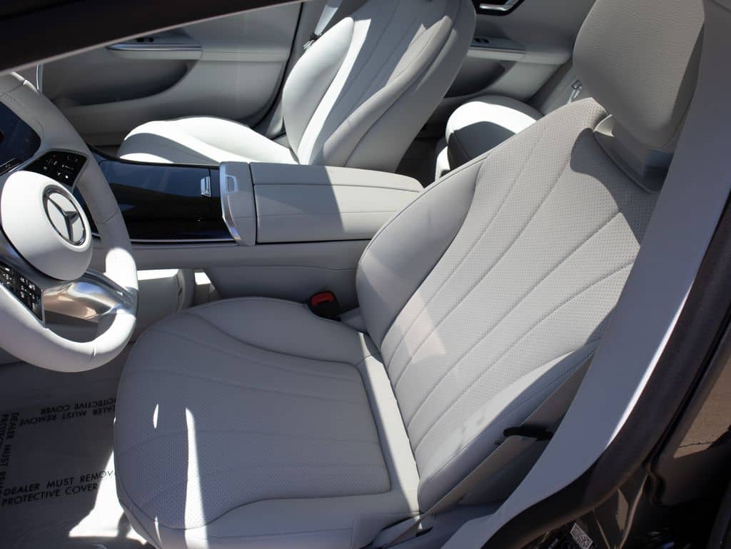 2024 Mercedes-Benz EQE 350 Sedan 4MATIC® - Image 5