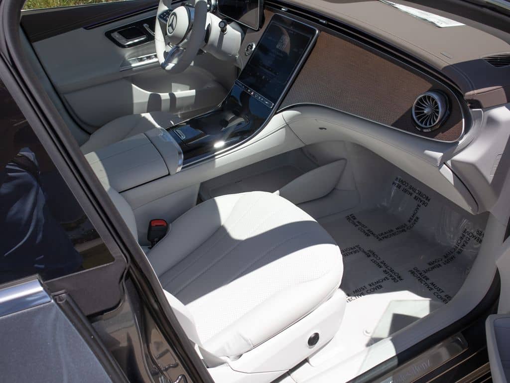 2024 Mercedes-Benz EQE 350 Sedan 4MATIC® - Image 7