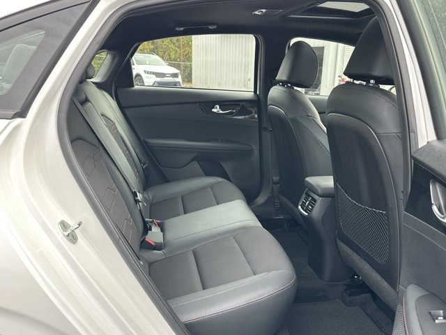 2021 Kia Forte GT Intercooled Turbo Regular Unleaded I-4 1.6 L/97 - Image 6